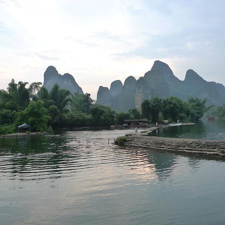 Hôtel Dragon River Retreat à Yangshuo Extérieur photo